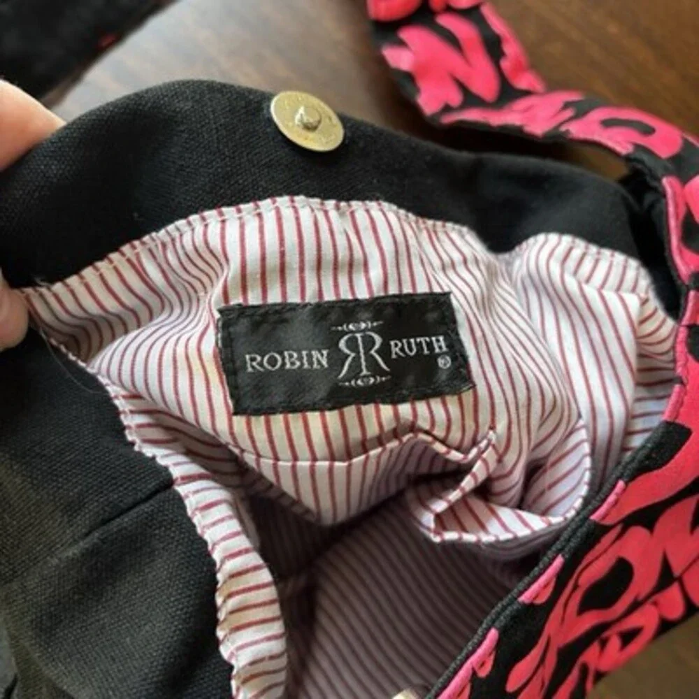 Robin Ruth Boston Logo Print Shoulder Bag Black Pink Green Magnetic Closure